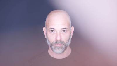 Primo piano leggermente dissolto di Mauro Martinez