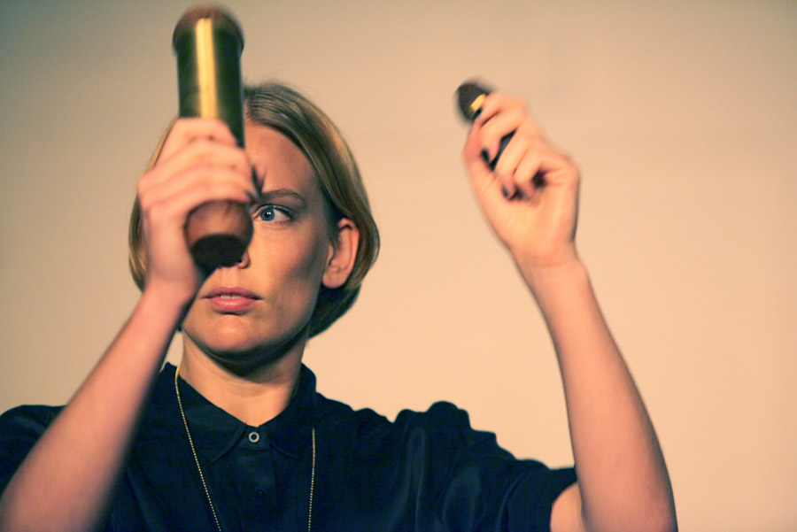 TRAVAIL - Alma Soderberg